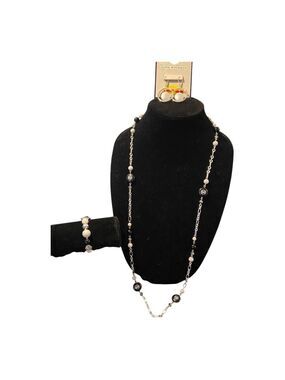 DANA BUCHMAN Beaded Jewelry Set Necklace, Bracelet, and Earrings